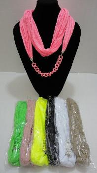Loop Scarf with Chain Link Design